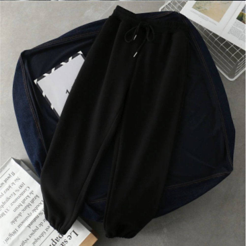 Women's Black Sweatpants 